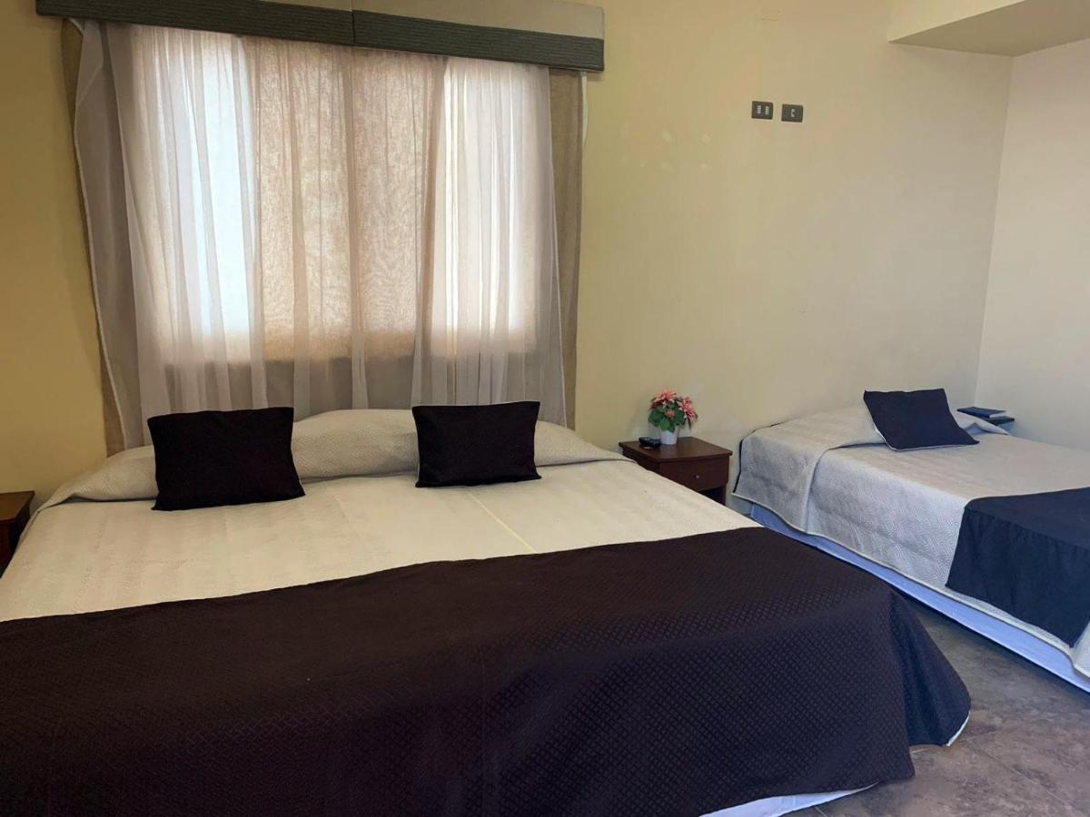 Juku Hostal Калама Екстер'єр фото